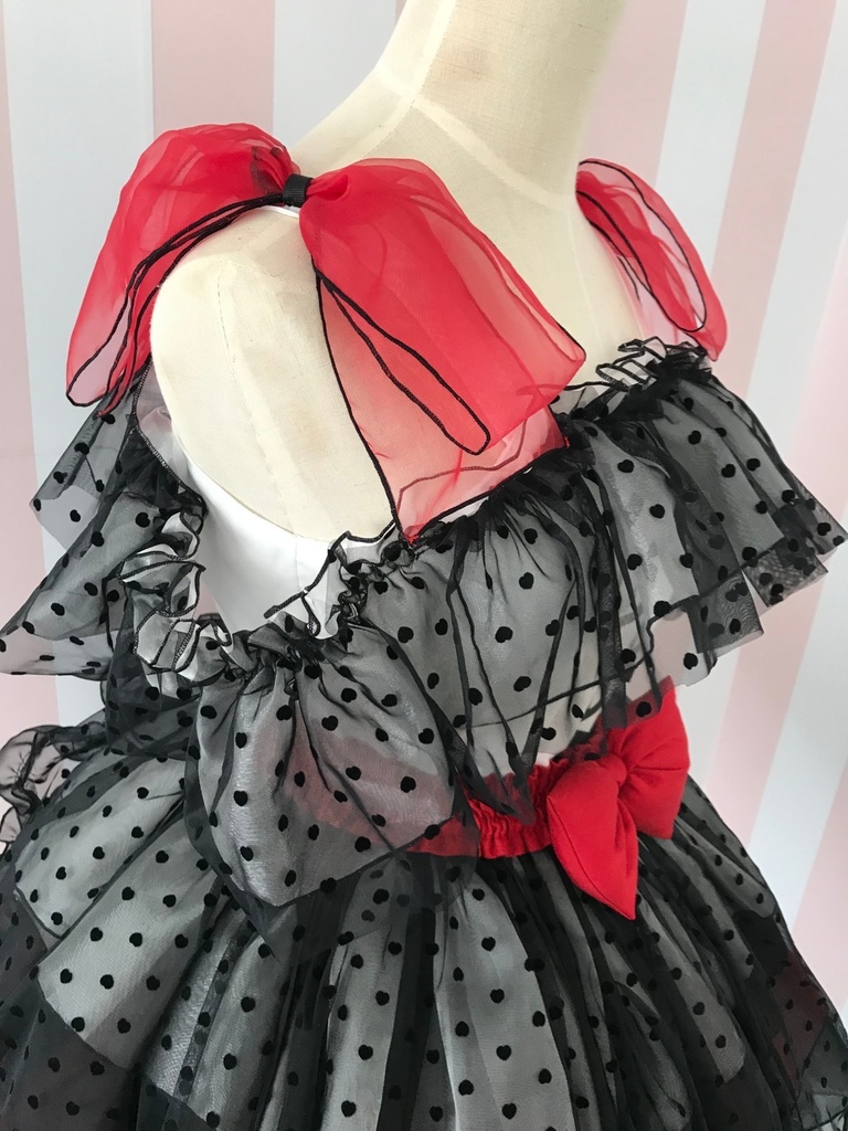 ふわふわ小悪魔🖤なアイドル衣装