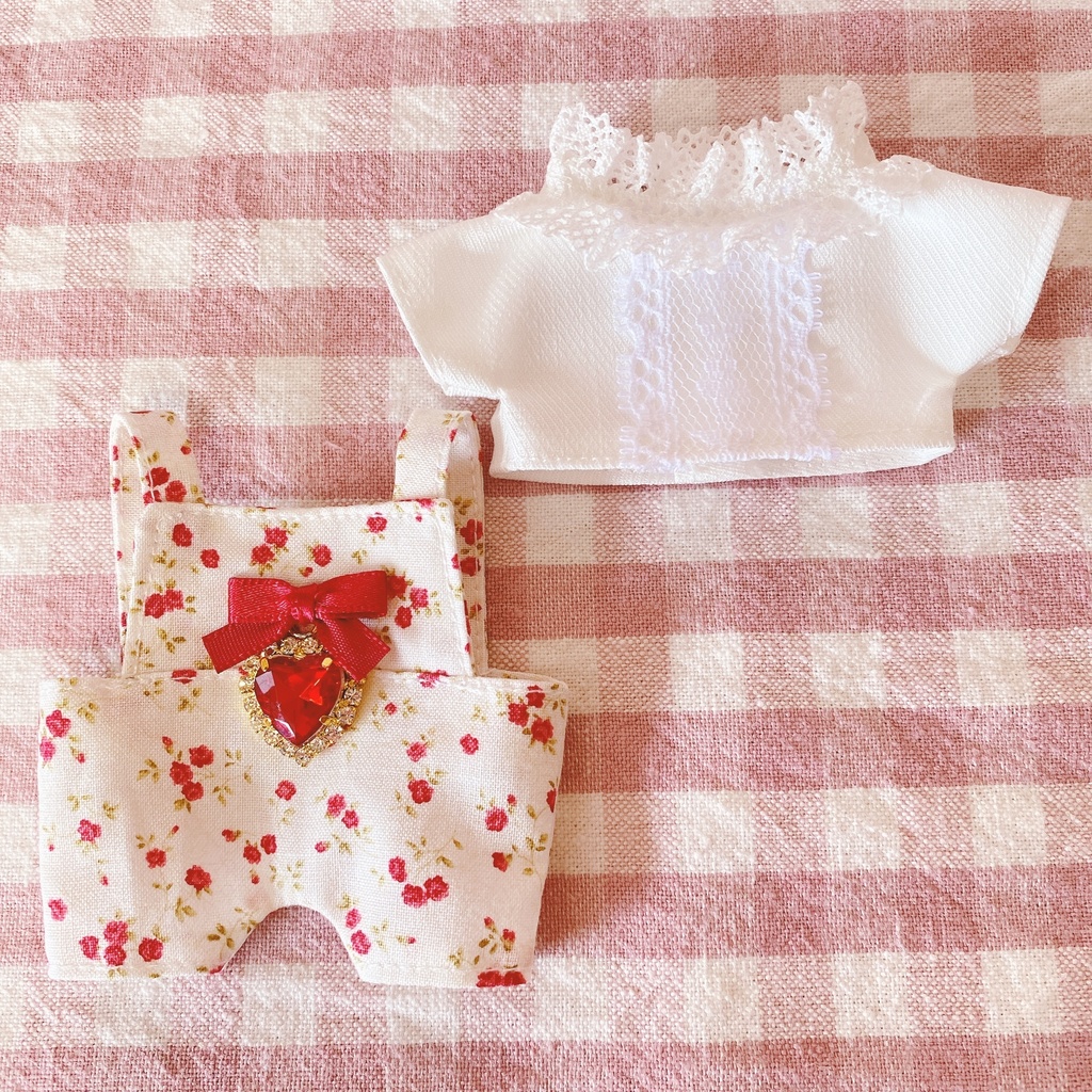 赤い小花柄♡トップス&サロペットset