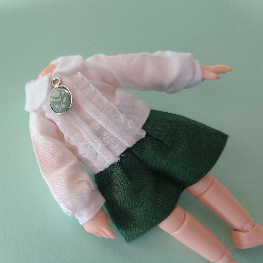 クラシックな少年服