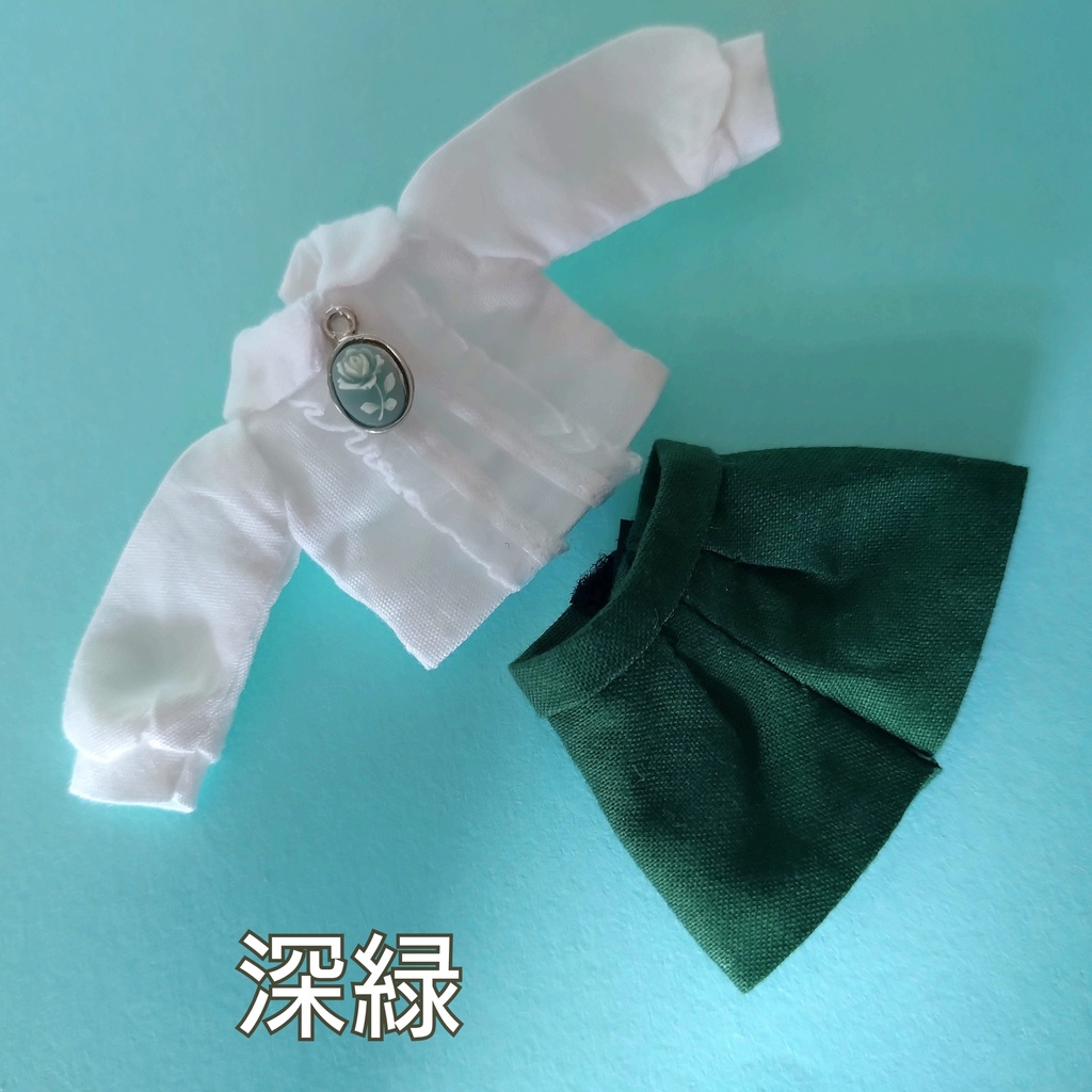 クラシックな少年服