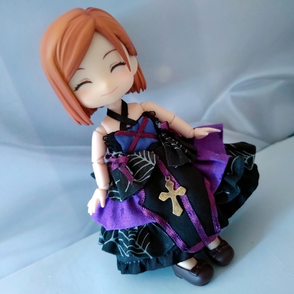 ダークラヴェンダードレス