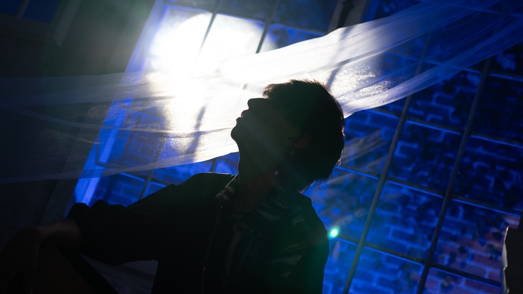 実写MV公開記念ランダムブロマイドセット