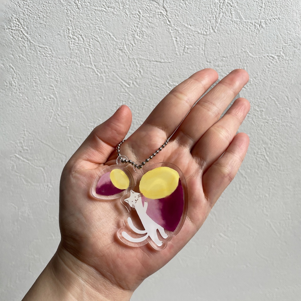 さつまいもアクリルキーホルダーとオーロラステッカーのセット