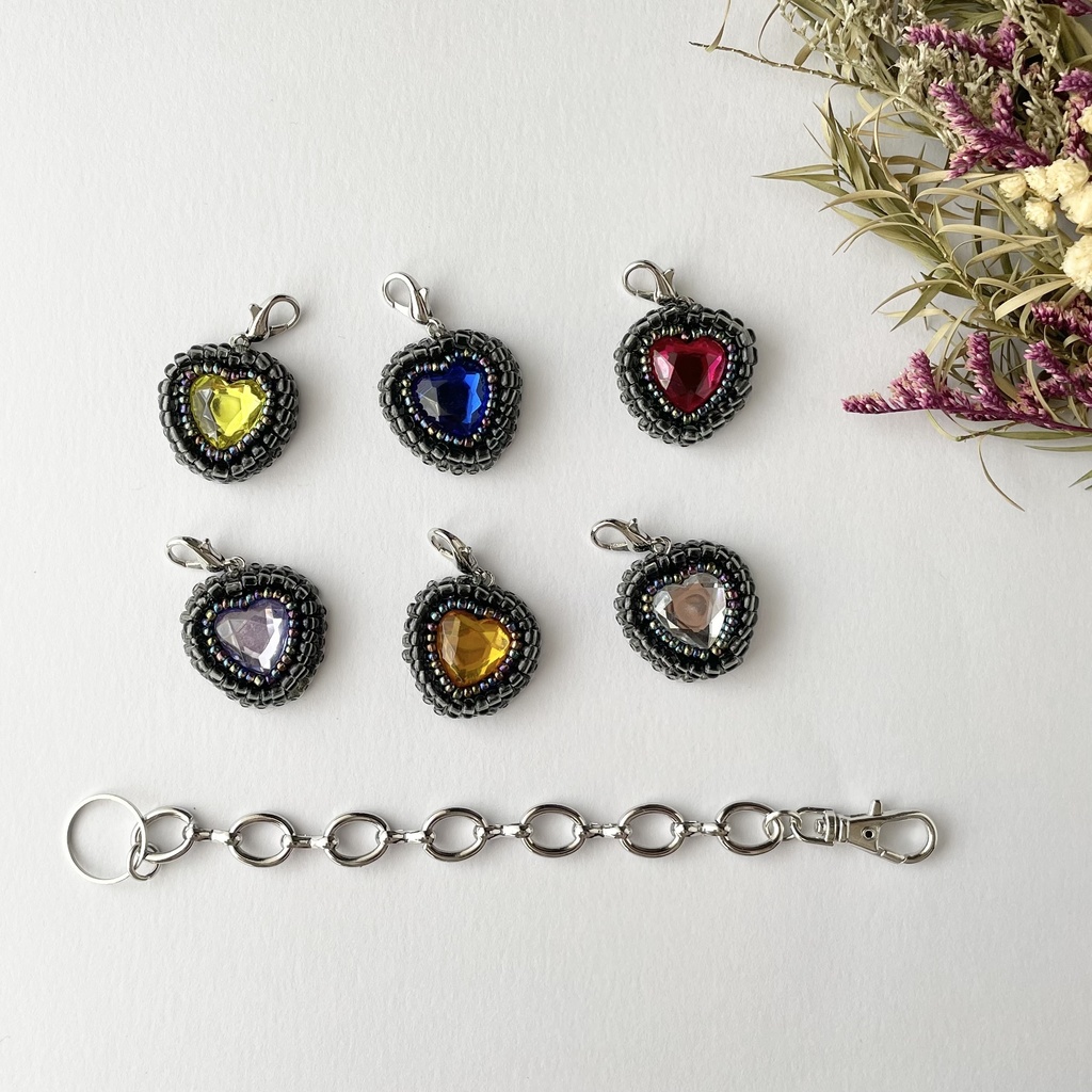 匿名配送 ブラックハートのバッグチャーム 推し活 推し色