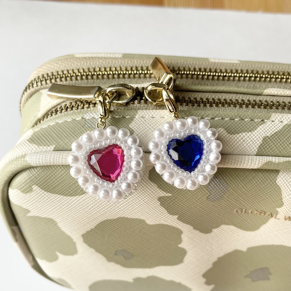 匿名配送 ホワイトハートのバッグチャーム 推し活 推し色