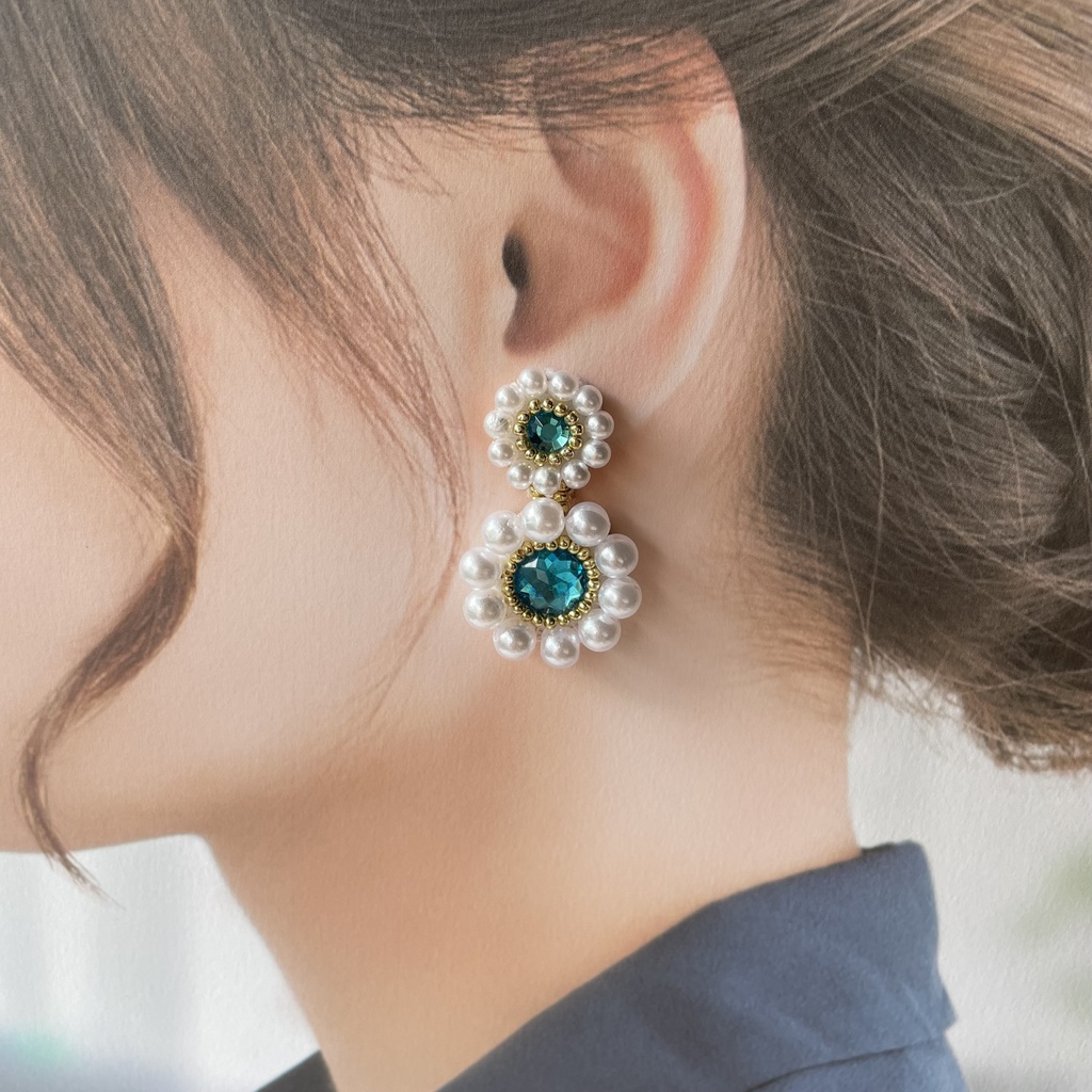 002 匿名配送 ハンドメイド イヤリング パール ビーズ刺繍 青 お花 推し活 推し色