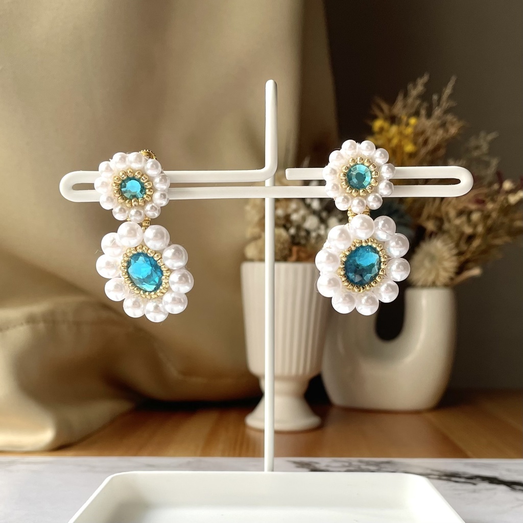 002 匿名配送 ハンドメイド イヤリング パール ビーズ刺繍 青 お花 推し活 推し色