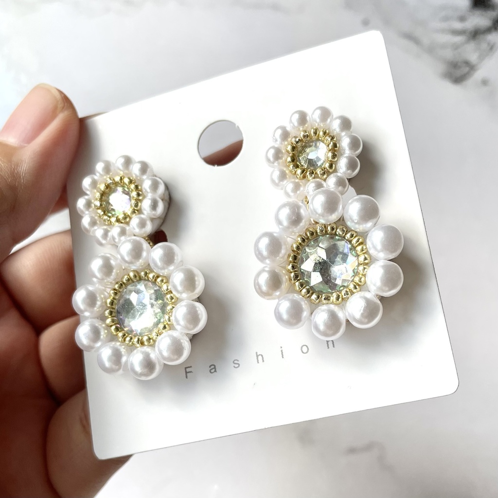 003 匿名配送 ハンドメイド イヤリング ビーズ刺繍 パール お花 シルバー 推し活 推し色