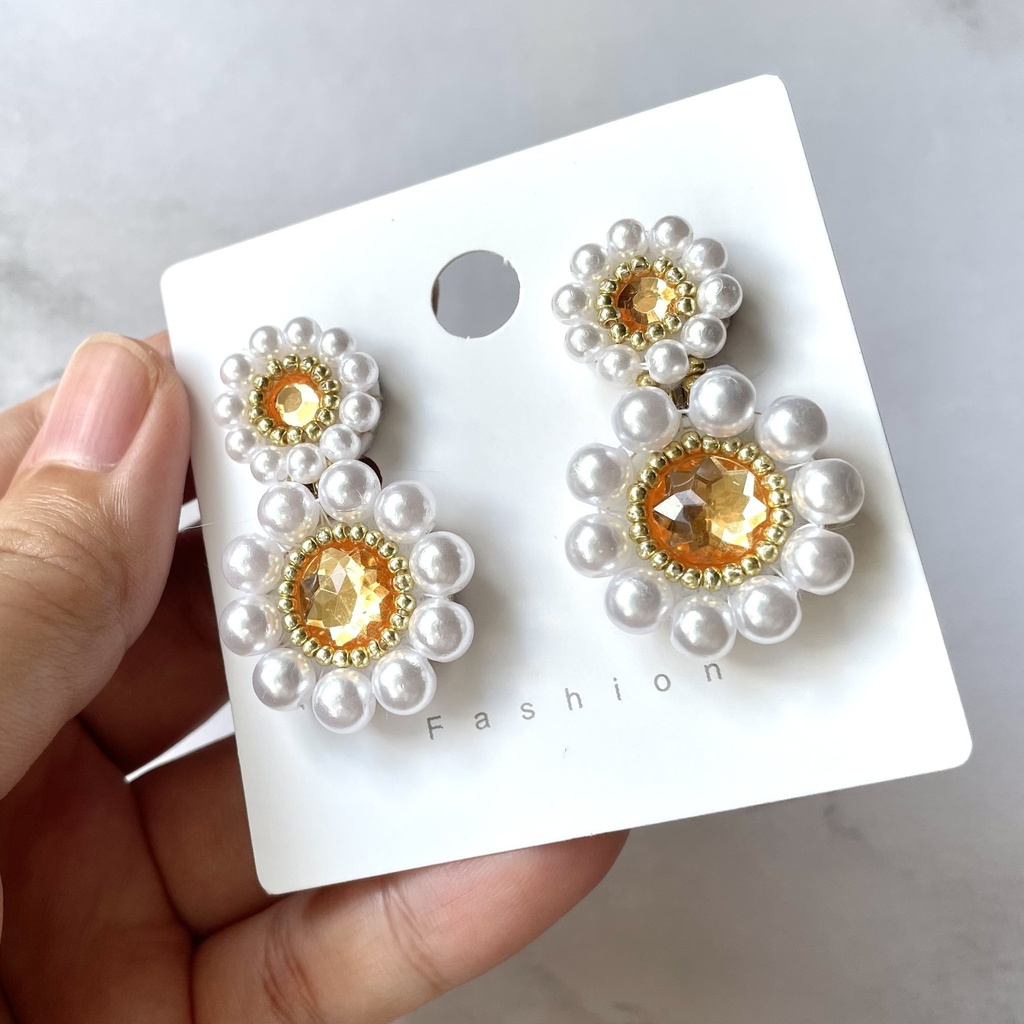004 匿名配送 ハンドメイド イヤリング ビーズ刺繍 パール お花 オレンジ 推し活 推し色
