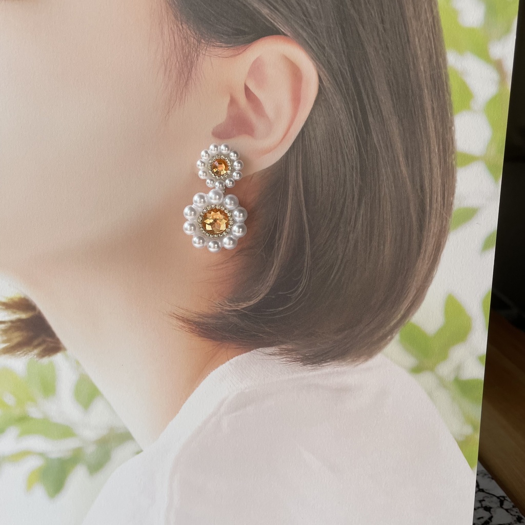 010 匿名配送 ハンドメイド ビーズ刺繍 ピアス お花 オレンジ 推し活 推し色