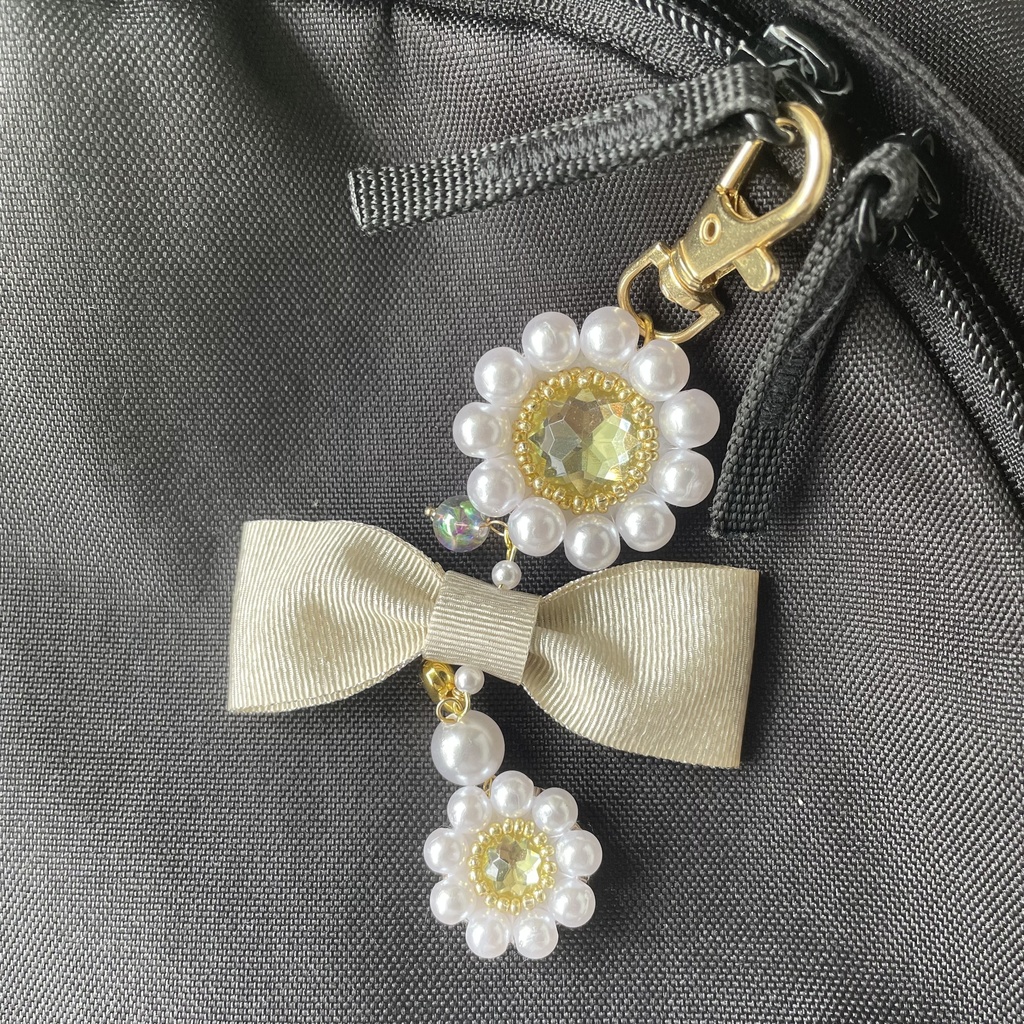 013 匿名配送 ハンドメイド バッグチャーム キーホルダー ビーズ刺繍 推し活 推し色 黄色