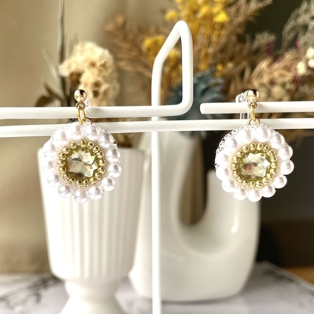 024 匿名配送 ハンドメイド ビーズ刺繍 ノンホールピアス 推し活 推し色 黄色