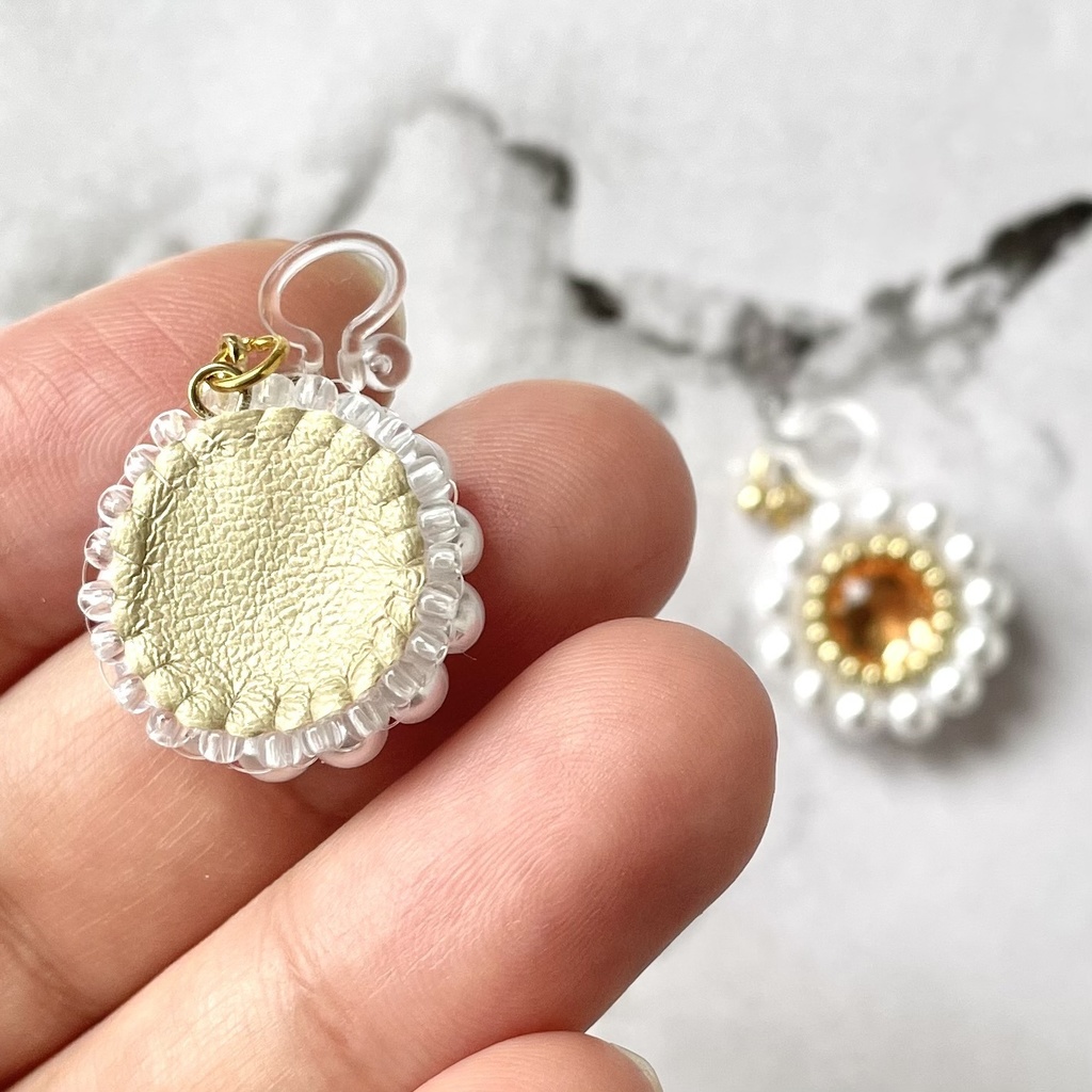 026 匿名配送 ハンドメイド ビーズ刺繍 ノンホールピアス 推し活 推し色 オレンジ