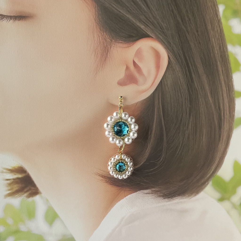 029 匿名配送 ハンドメイド ビーズ刺繍 ピアス 推し活 推し色 青 水色