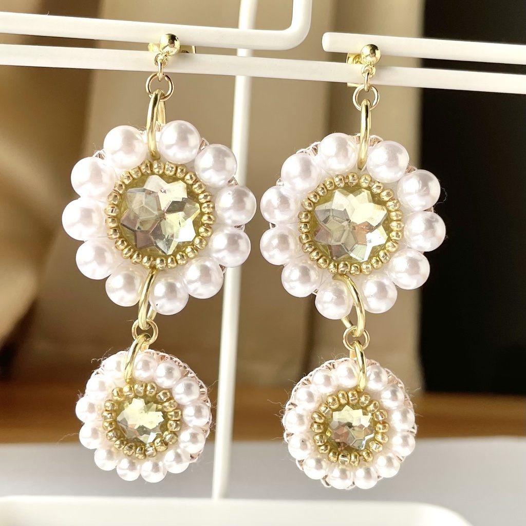 030 匿名配送 ハンドメイド ビーズ刺繍 ピアス 推し活 推し色 黄色