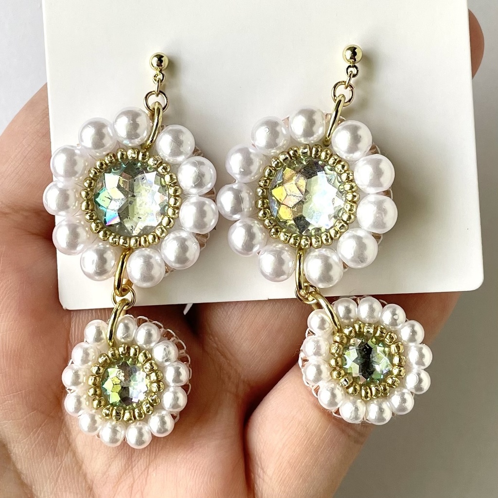 031 匿名配送 ハンドメイド ビーズ刺繍 ピアス 推し活 推し色 シルバー グレー