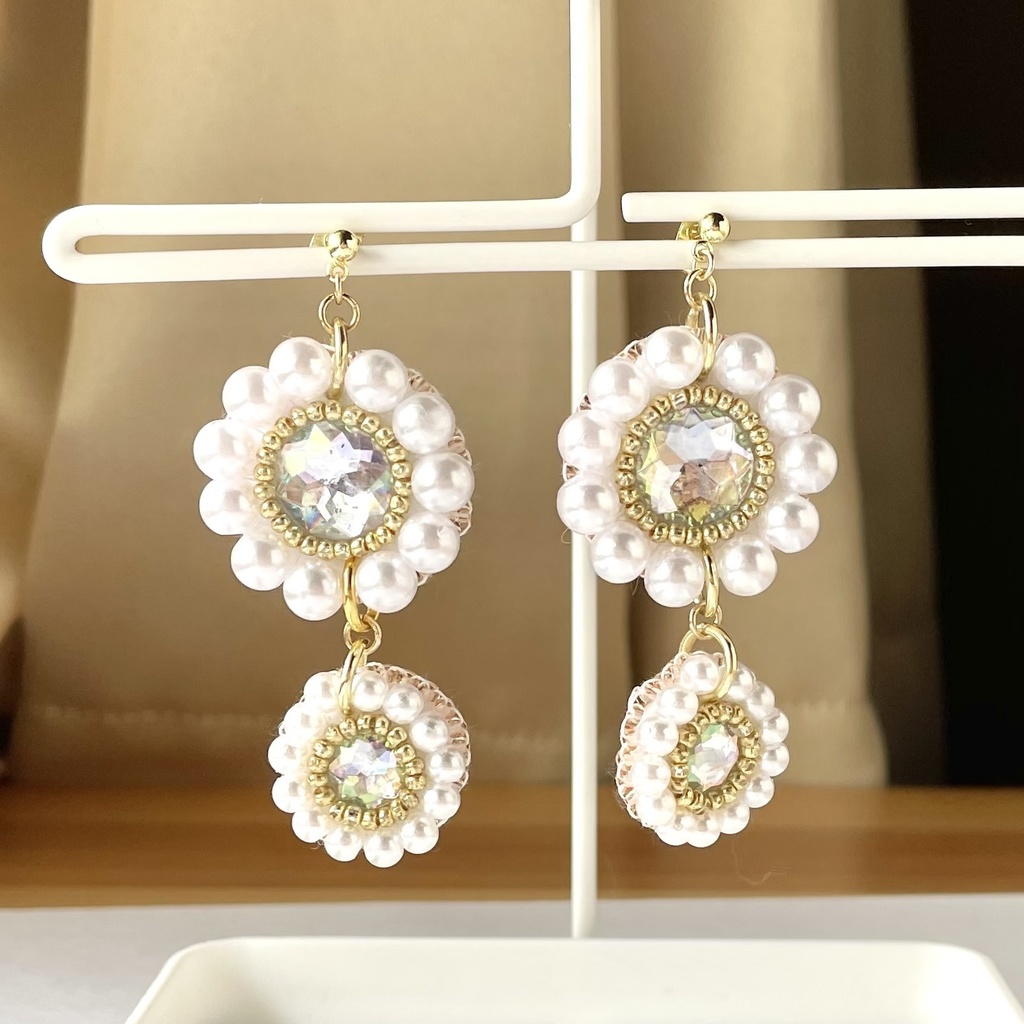 031 匿名配送 ハンドメイド ビーズ刺繍 ピアス 推し活 推し色 シルバー グレー