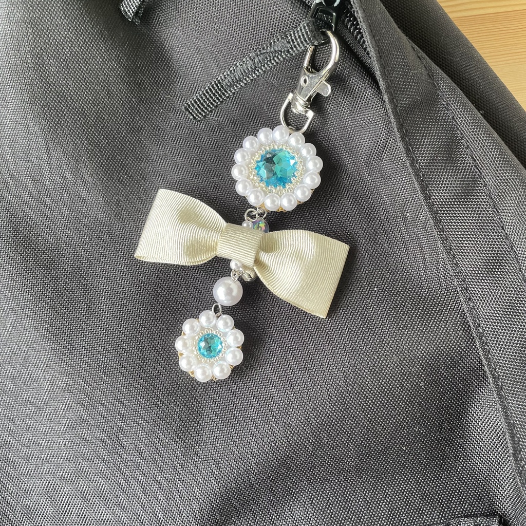 035 匿名配送 ハンドメイド キーホルダー バッグチャーム 推し活 推し色 青 水色