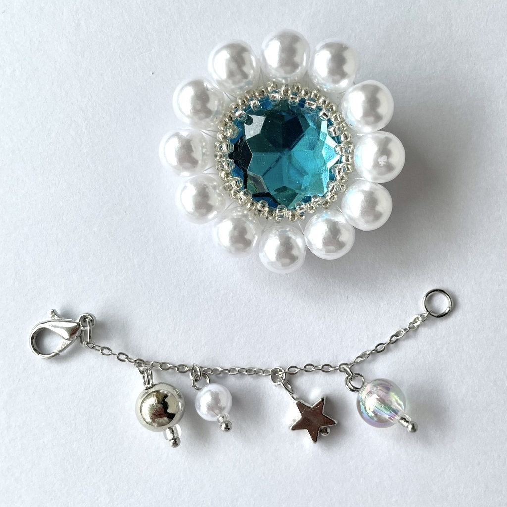 041 匿名配送 ハンドメイド ビーズ刺繍 ブローチ コサージュ 推し活 推し色 青 水色