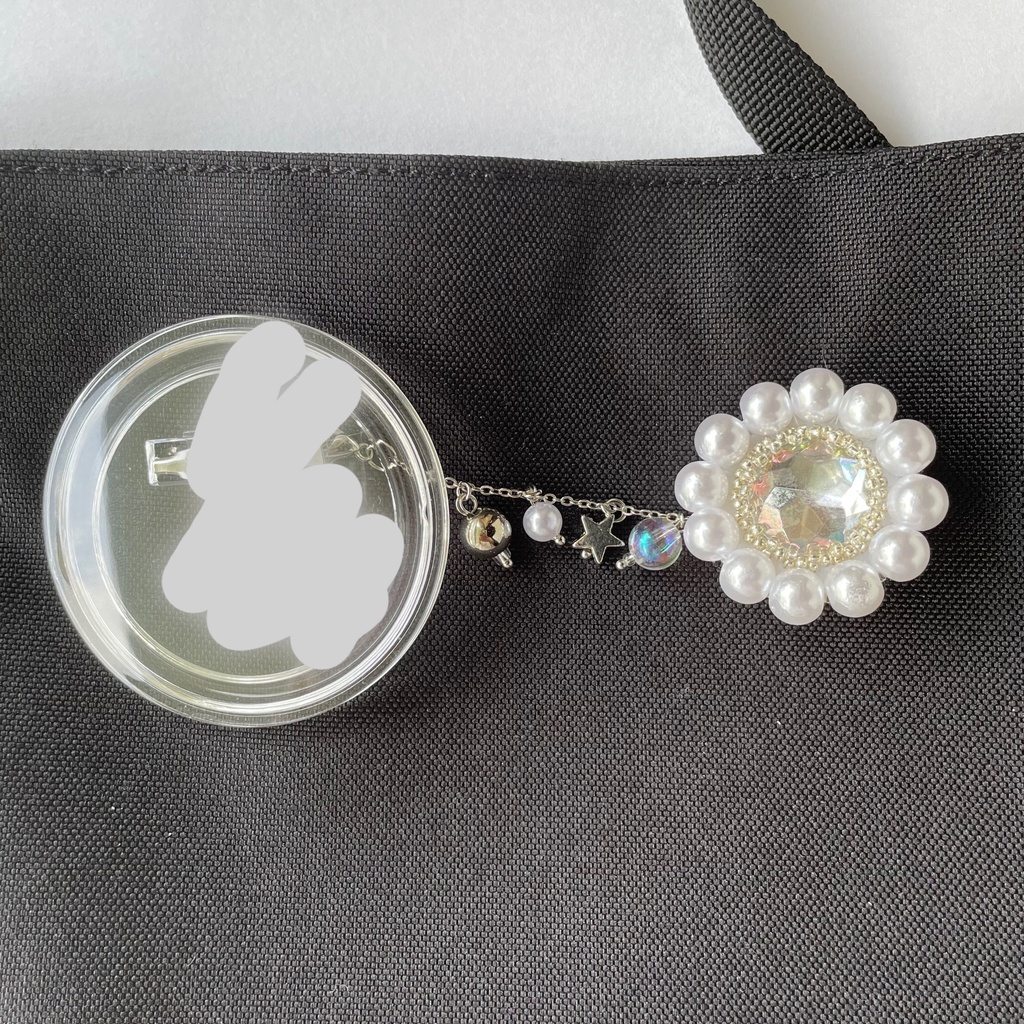 043 匿名配送 ハンドメイド ビーズ刺繍 ブローチ コサージュ 推し活 推し色 グレー