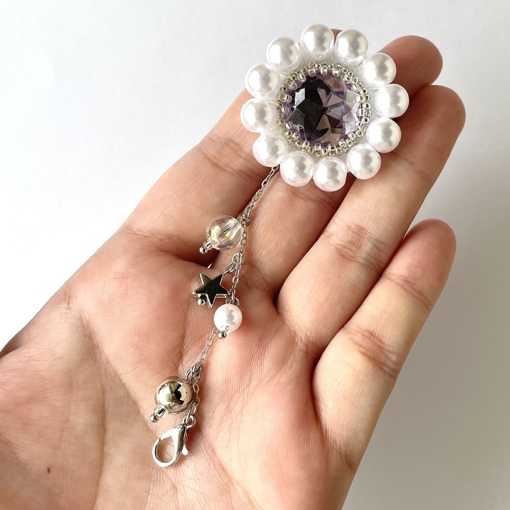 046 匿名配送 ハンドメイド ビーズ刺繍 コサージュ ブローチ 推し活 推し色 紫