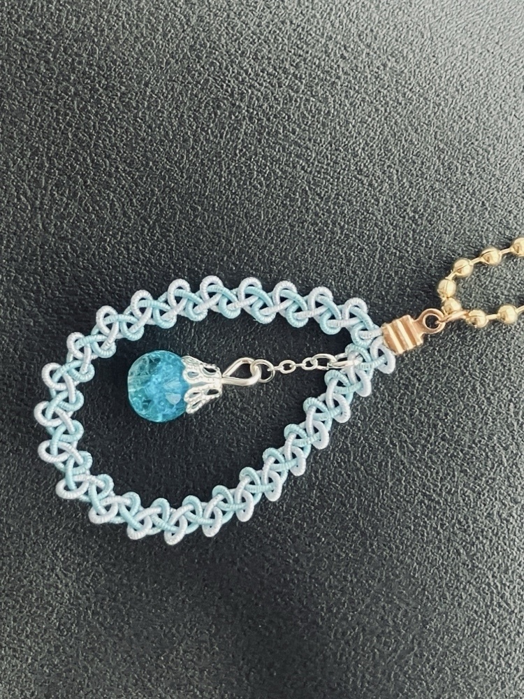 推し色を持ち歩く|水引の雫キーホルダー〈水色×淡いブルーラメ〉