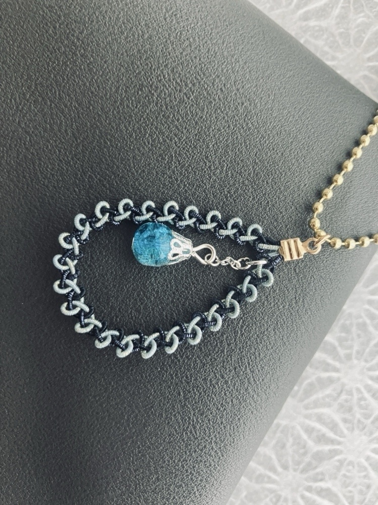 推し色を持ち歩く|水引の雫キーホルダー〈紺青×水色〉