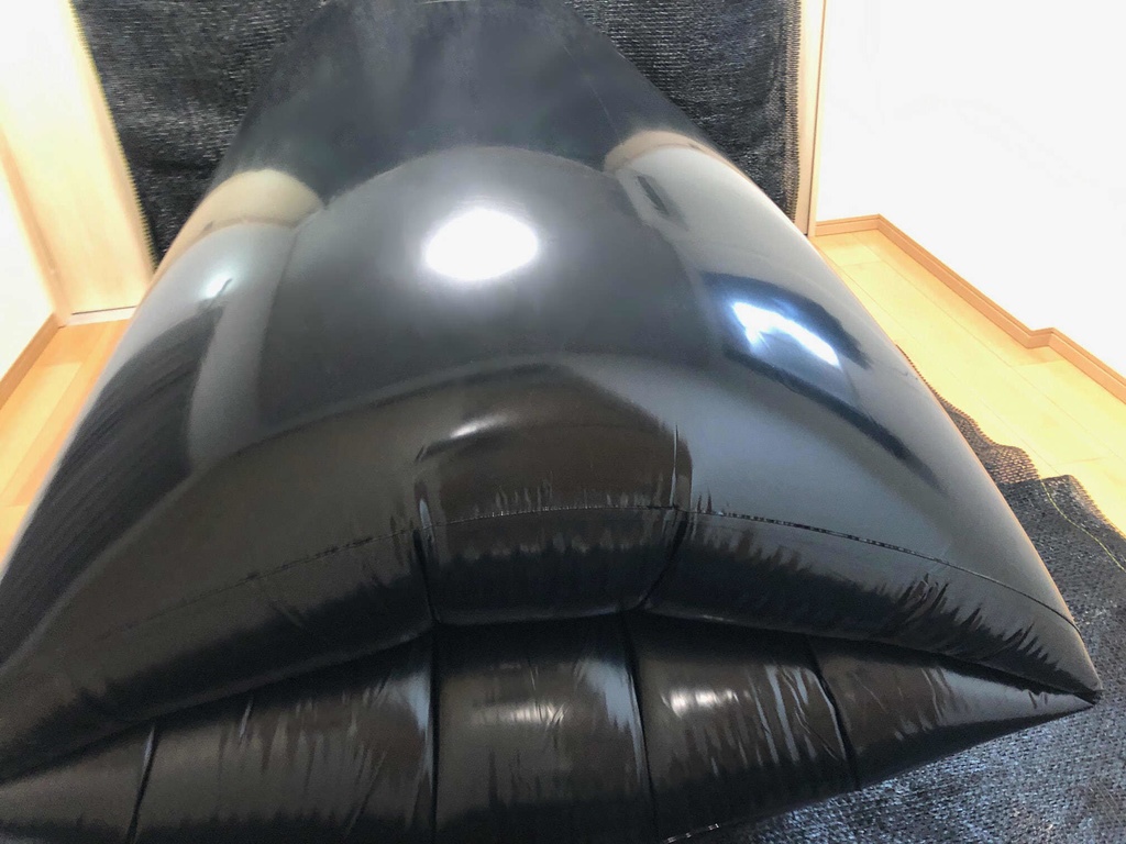 【ブラック】巨大チューブ型ボンデージエアバッグ