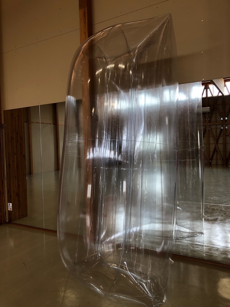 【クリア】巨大エアーバッグ ワーム型拘束具