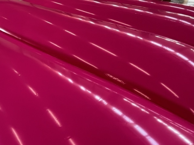 ピンクの大きなエアーマット