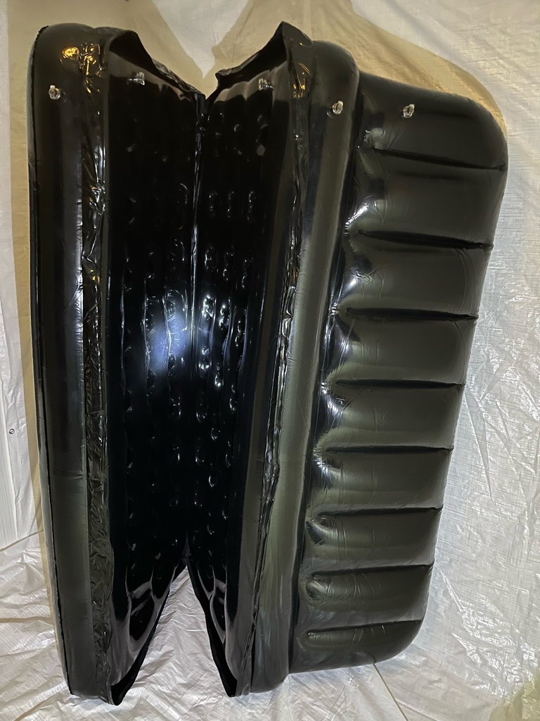 【ブラック】人食いボンデージ・エアソファー