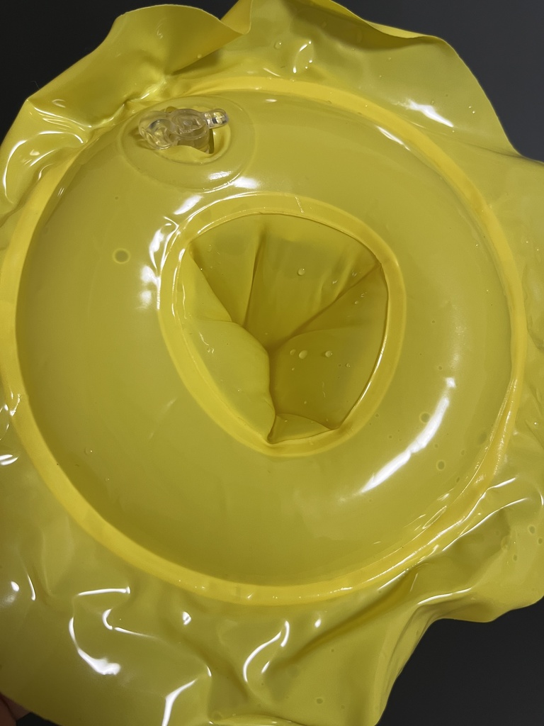 【イエロー】ふわふわ空ビのエアホール スカートあり