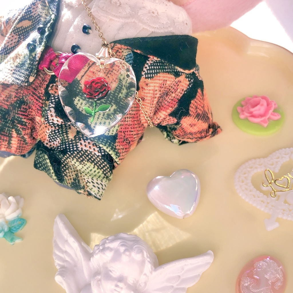 ハートと十字架のななめがけ