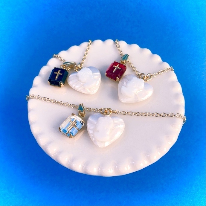 ハートと十字架のななめがけ