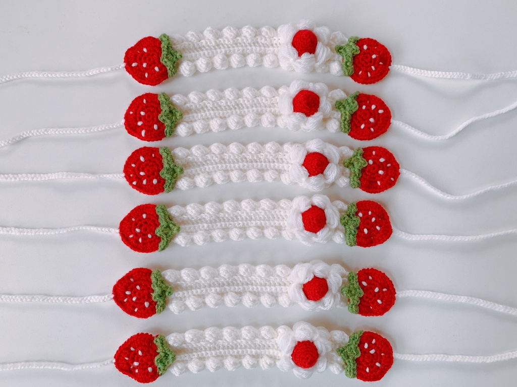 苺とレモンのホイップクリームイヤーマフ