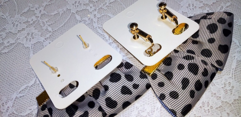 七虎イメージアクセ:UVカボションイヤリング/ピアス