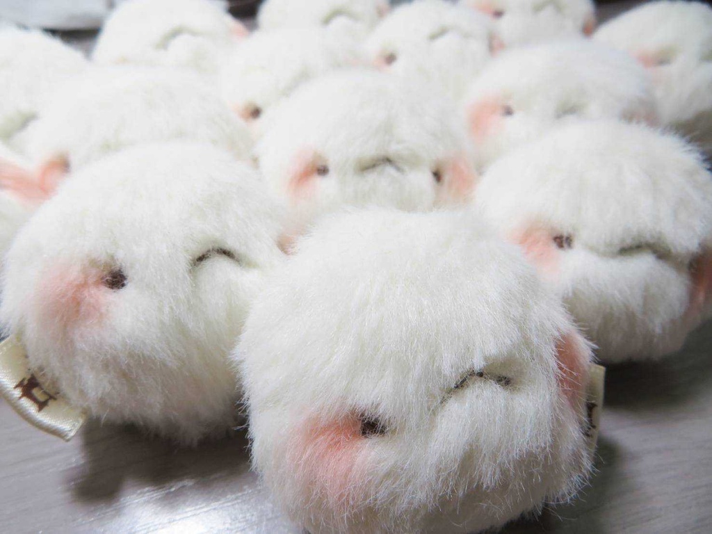 ただのもふもふ　ちびもふぬいぐるみバッジ