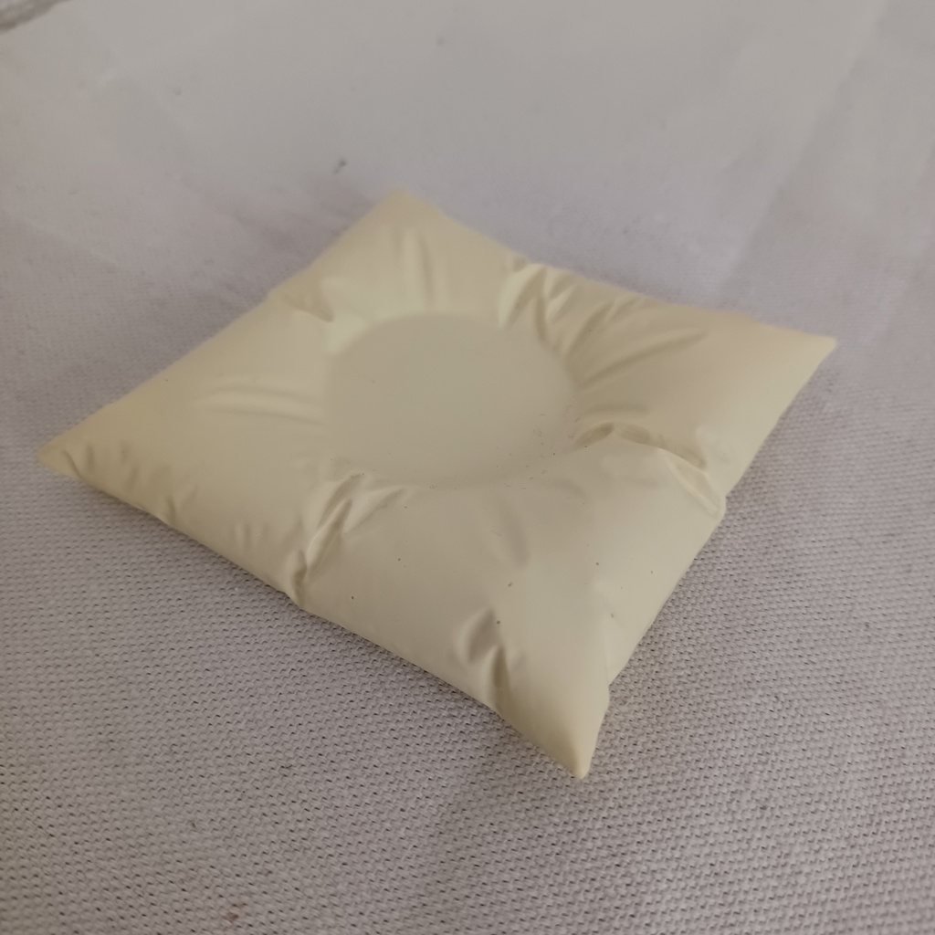 BREAK TIME PILLOW TRAY_17