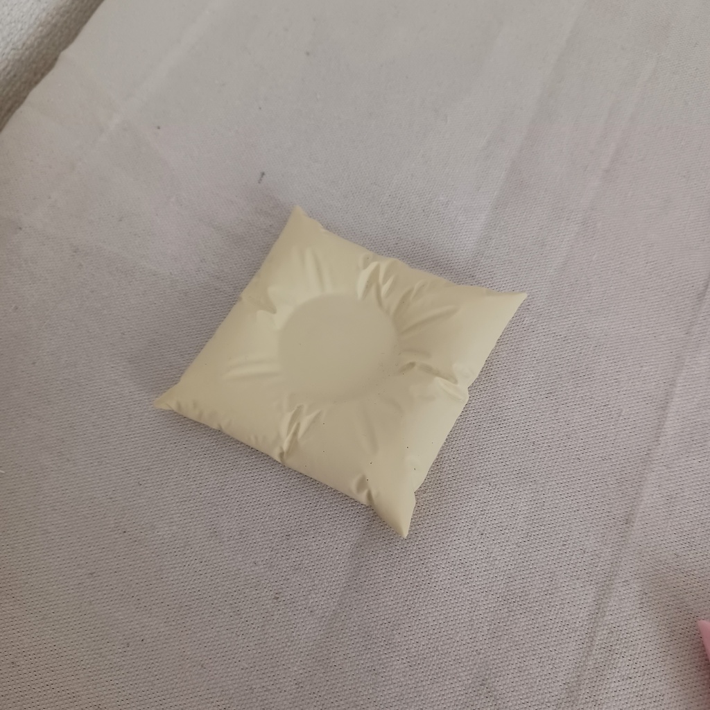 BREAK TIME PILLOW TRAY_17