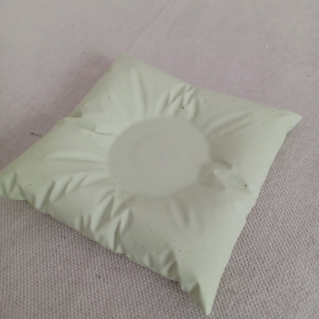 BREAK TIME PILLOW TRAY_36