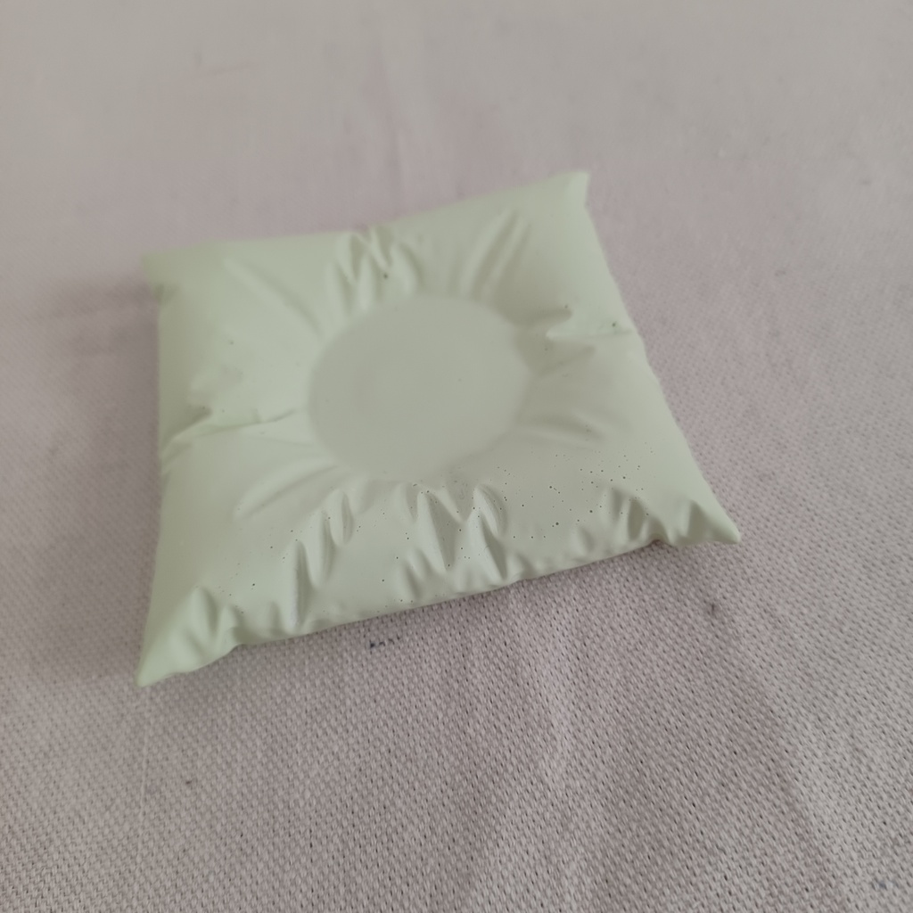 BREAK TIME PILLOW TRAY_36