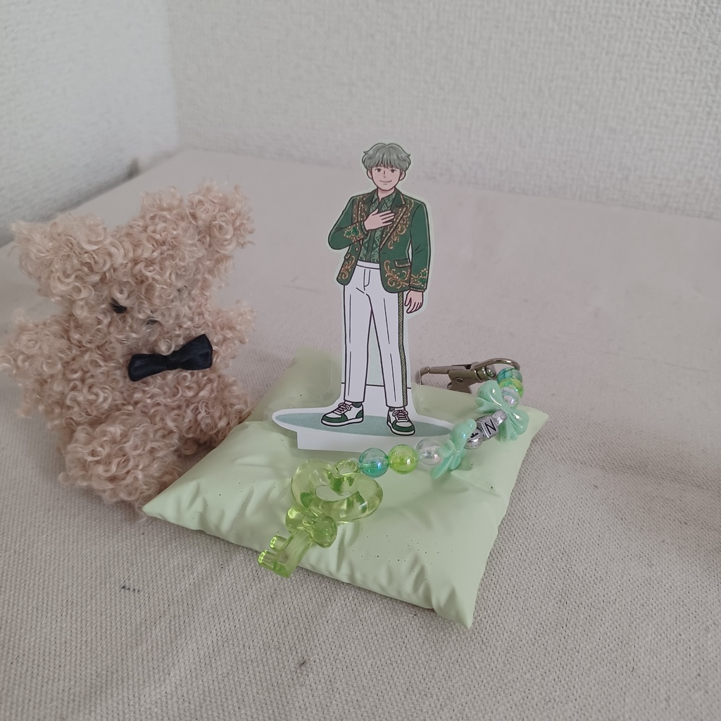 BREAK TIME PILLOW TRAY_36