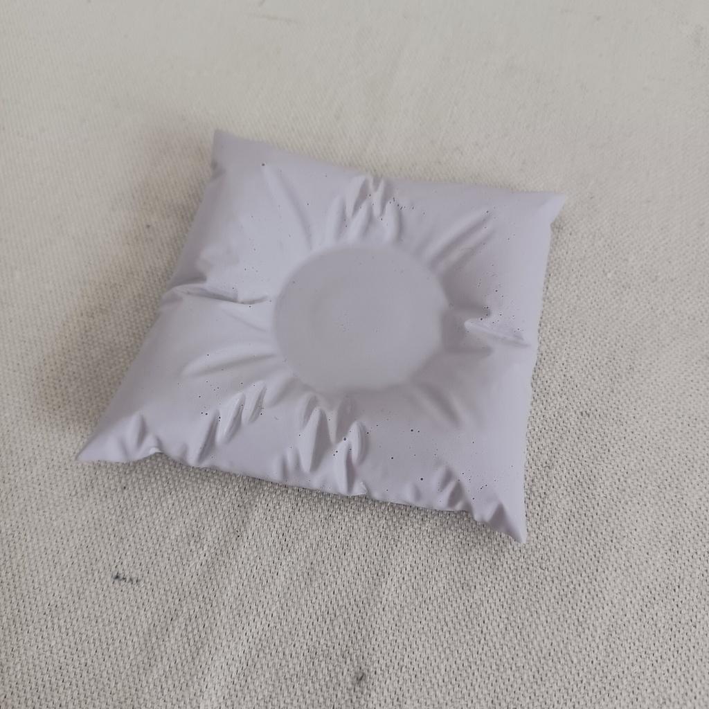 BREAK TIME PILLOW TRAY_37
