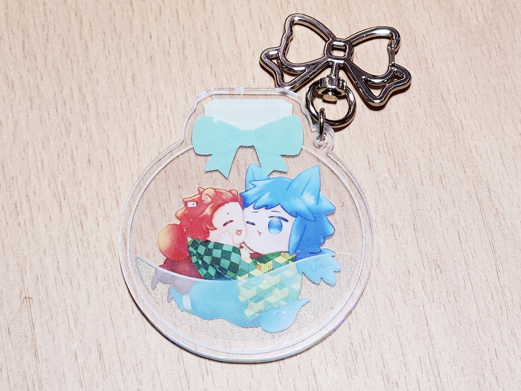たぬきつ香水風アクキー