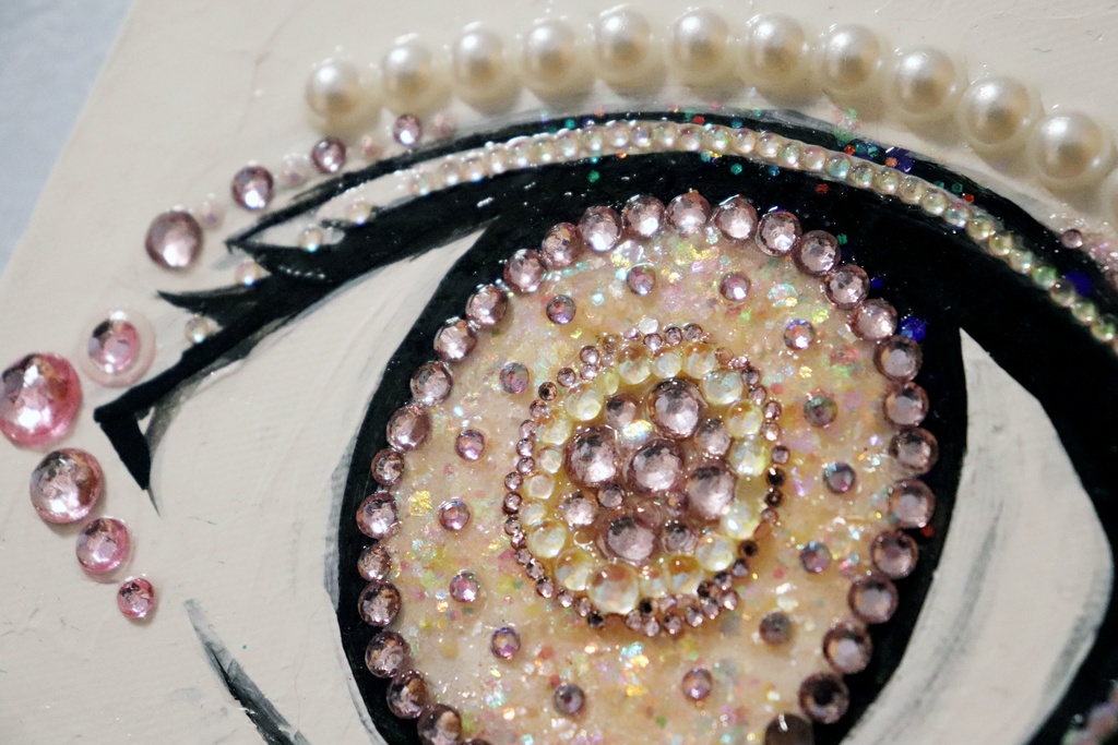 絵画「EYE (Fancy Pink Diamond)」