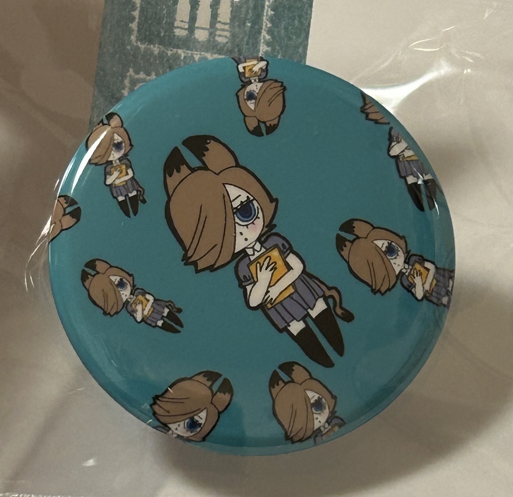 ニコラちゃん缶バッヂ