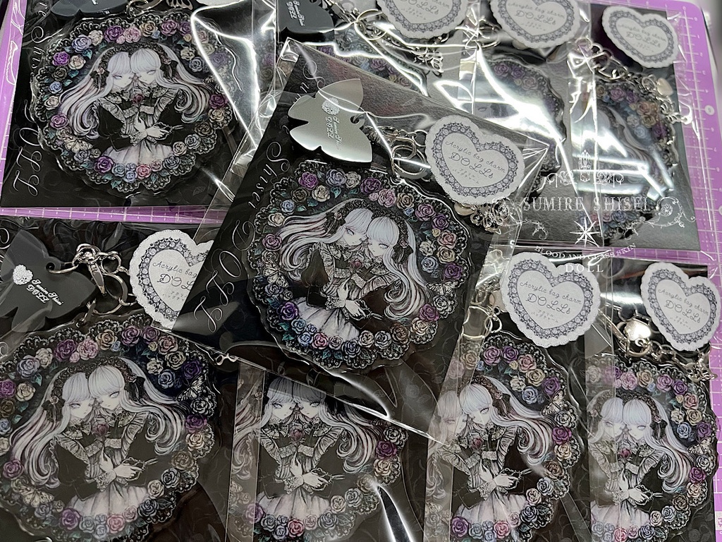 アクリルバッグチャーム<DOLLs>