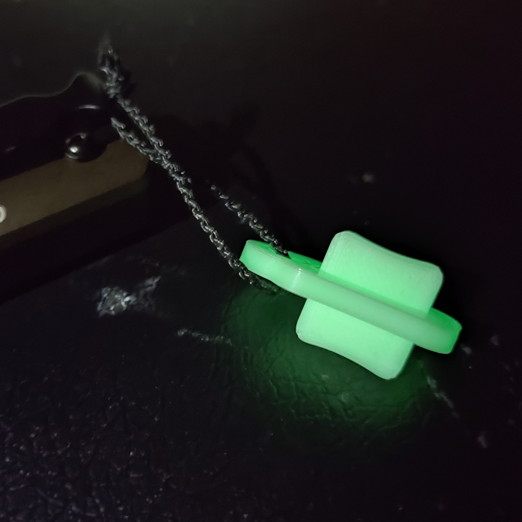 蓄光チャーム 異是(Ize)