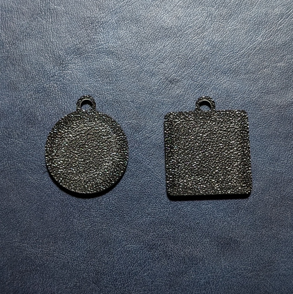 サカバンバスピス ラバスト風キーホルダー