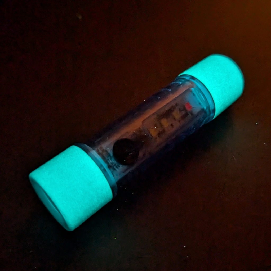 ダイソー330円ライト用蓄光カスタムパーツ